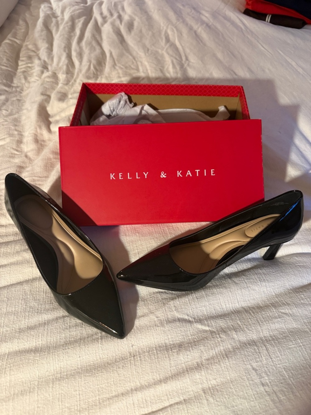 Brand New-Kelly & Katie Black Patent Pointed Kitten Heels-Size 7.5